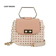 2019 new retro saddle bag three-dimensional metal handle ladies handbag shoulder slung chain bag fashion wild crossbody bag
