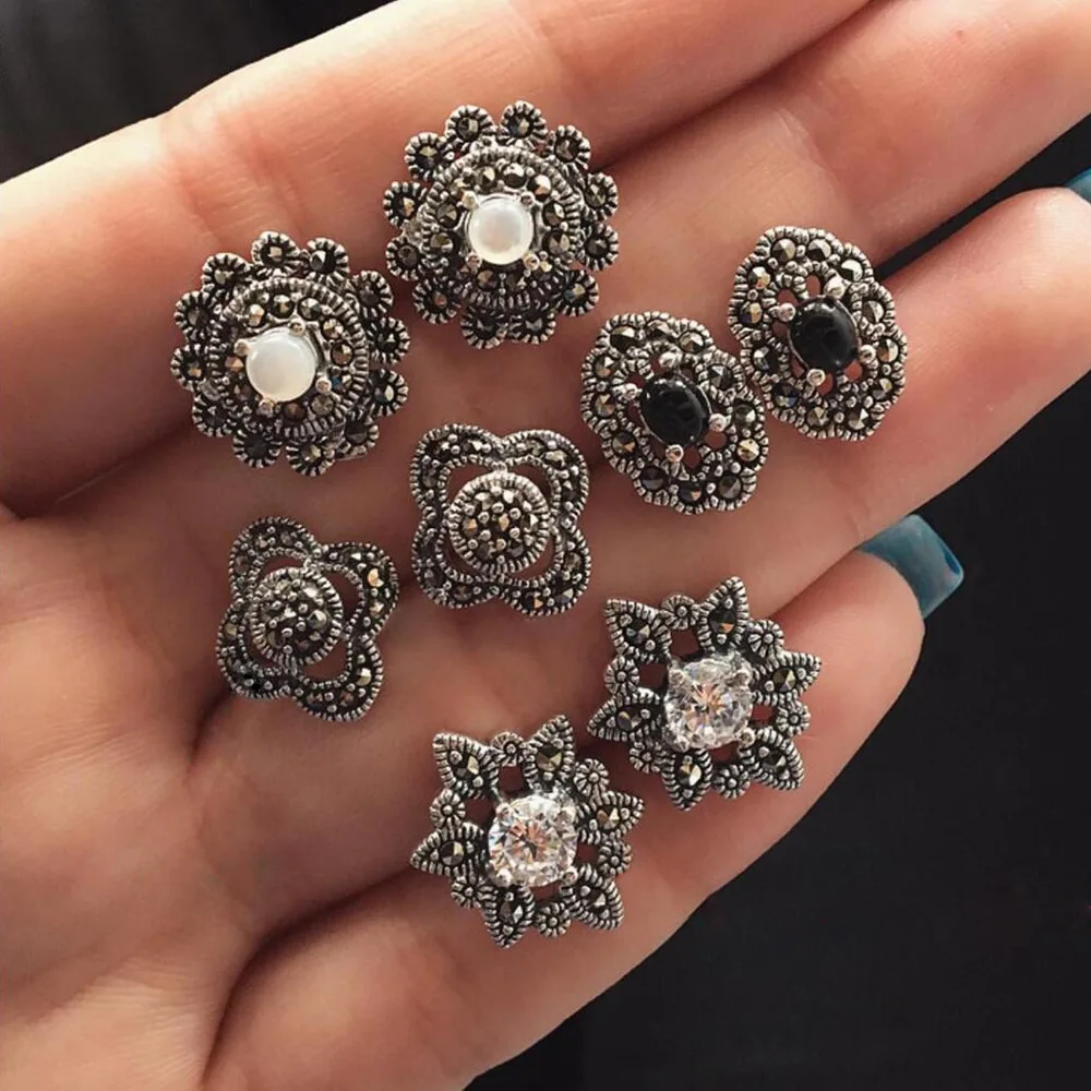 

4 Pairs/Set Stud Earrings Set For Women Hollow Flower Black White Crystal Round Rhinestone Earring Ear Jewelry Charm Accessory