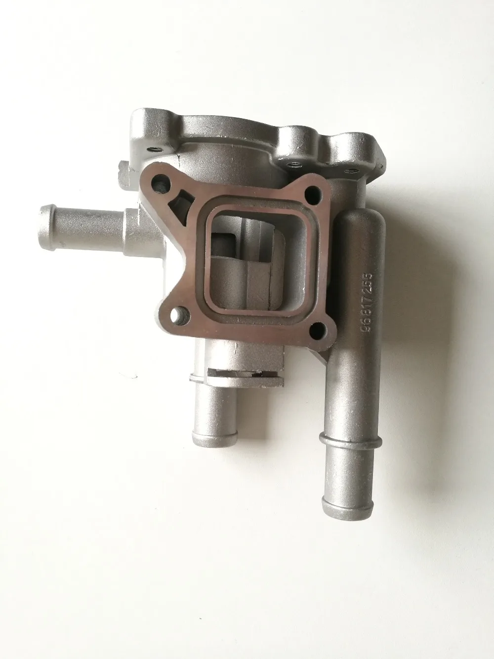 Engine Coolant Thermostat 96984103/96984104 Aluminum Engine Coolant Thermostat with Housing for Chevrolet Chevy