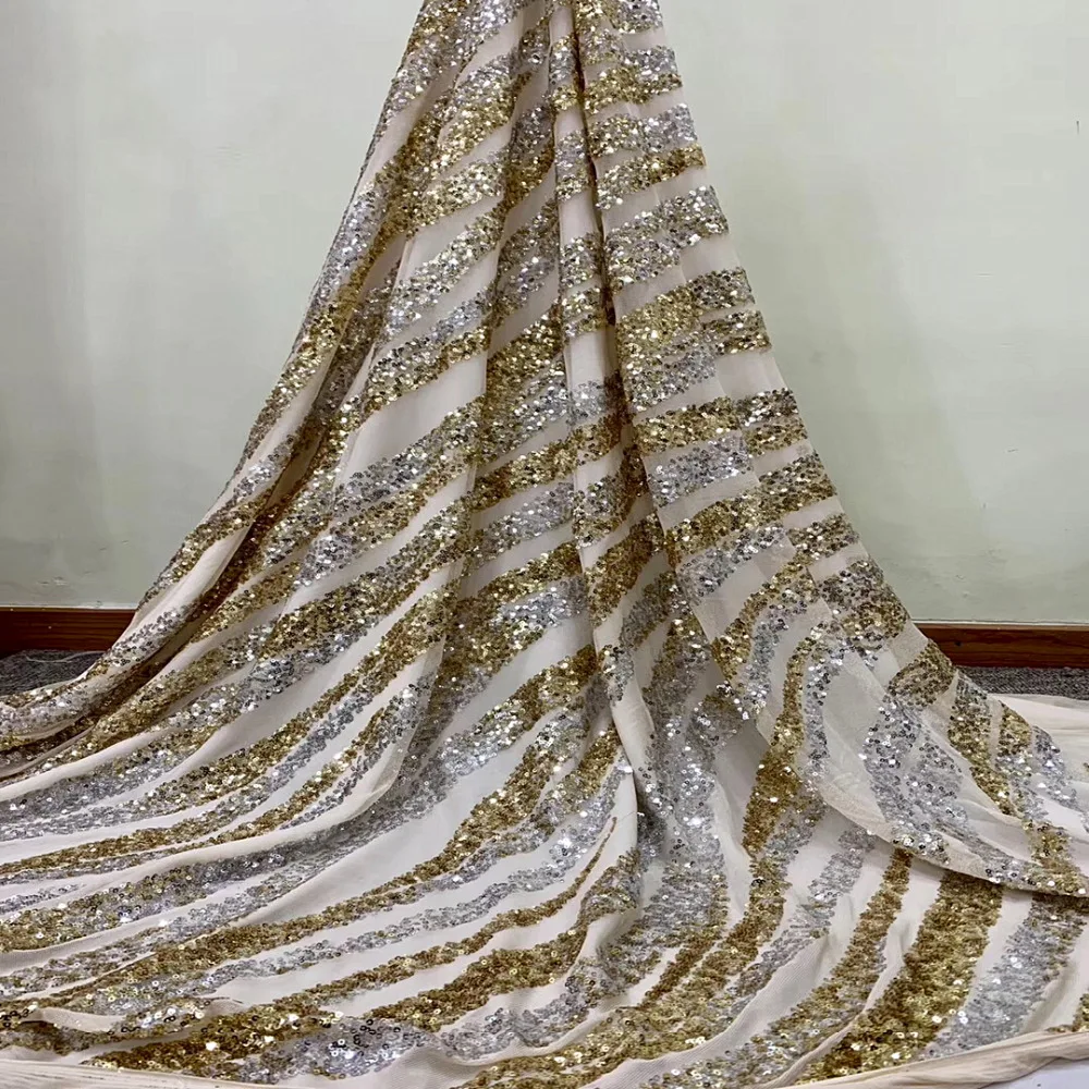 

2019 High Quality Nigerian French Laces Golden Silver Sequined Latest African Mesh Lace Fabrics 5Yards For Party Dresses A1811