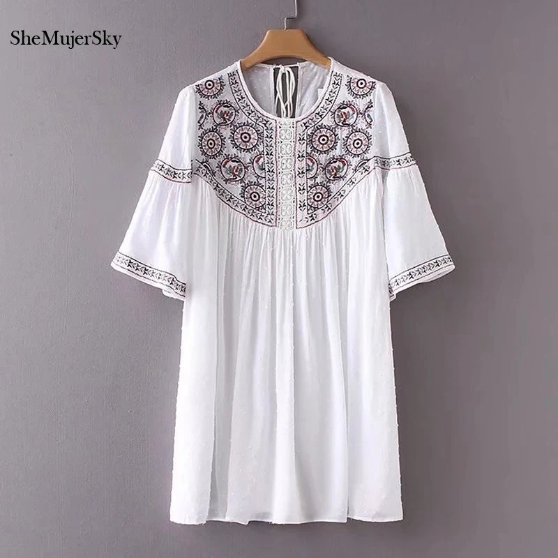 

SheMujerSky Women White Bohemian Floral Embroidery Dress 2018 O-Neck Elegant Summer Mini Black Chiffon Dresses Tassel bodycon