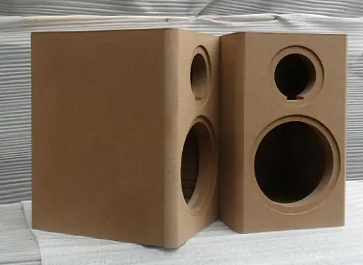 bookshelf speaker box