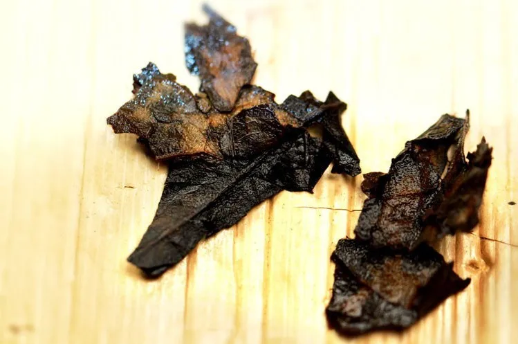 promotion ! Hot Sale Made in 1970 raw Puer Tea , 250 olde Pu Er tea , Agilawood tambac,Smooth Pu erh Tea,Ancient tree promotion ! Hot Sale Made in 1970 raw Puer Tea , 250 olde Pu Er tea , Agilawood tambac,Smooth Pu erh Tea,Ancient tree