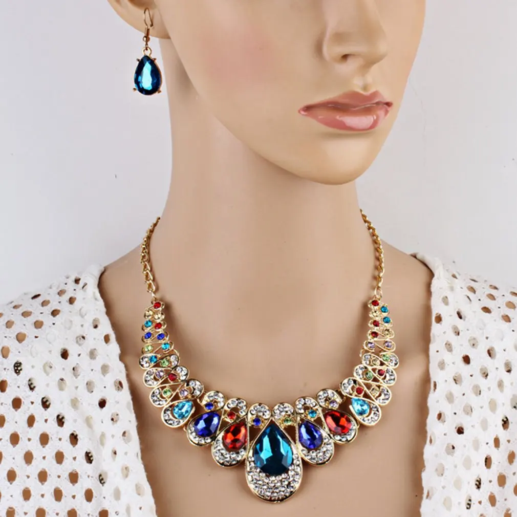

Women Luxury Rhinestone Necklace Earring Set for Bridesmaid Wedding Bridal Jewellery with Pendant Waterdrop Shaped Jewelry sets