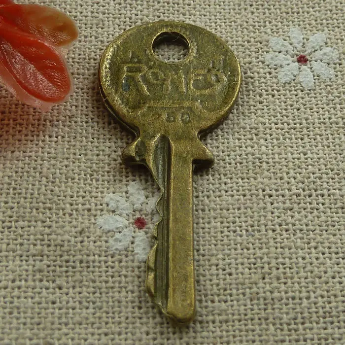 60 pieces bronze plated key charms pendant 43x19mm 917bronze charms