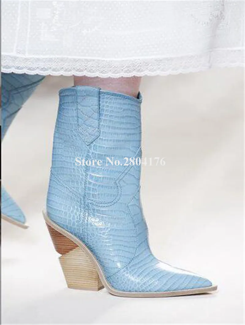 Новейший бренд; модные короткие ботинки с острым носком на толстом каблуке-шпильке; кожаные ботинки с вырезами без застежки на толстом каблуке; цвет синий, розовый