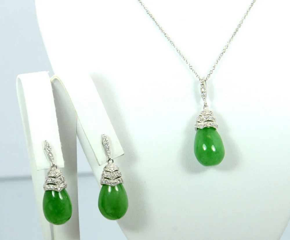 

1921 Genuine Jade Teardrop Necklace and Earrings Set