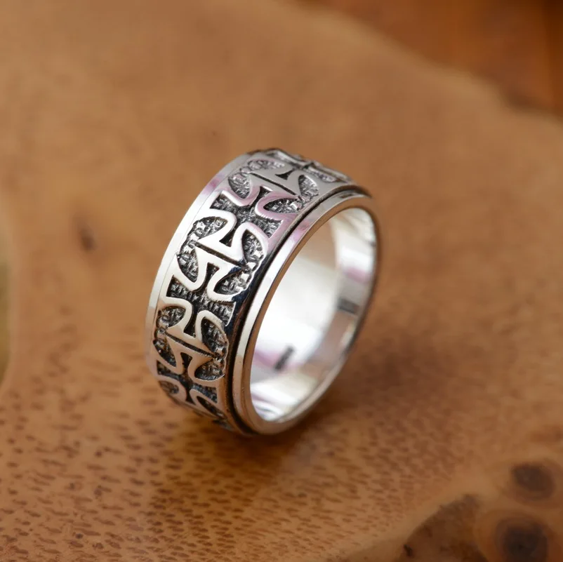 

Jewelry Line Thai Silver Wholesale S925 Pure Silver Ring Archaize Process Hand Act The Role Of Personality Rotating