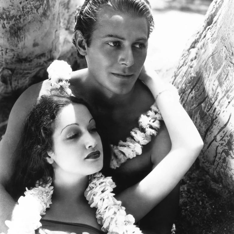 The Hurricane From Left: Dorothy Lamour Jon Hall 1937 Photo Print (8 x 10)