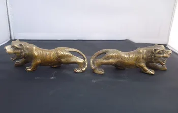 

Pair Chinese Brass Copper Carved animal Tiger Statue collectable