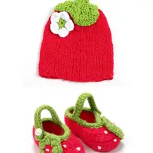 Лидер продаж; милое ручное вязание крючком для маленьких девочек; обувь для кроватки с цветами и клубничкой+ шляпа; Комплект для фотосъемки; 11 см