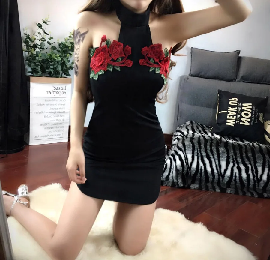 New Sexy Halter Side Opening Halter Embroidery Thin Package Hip dress