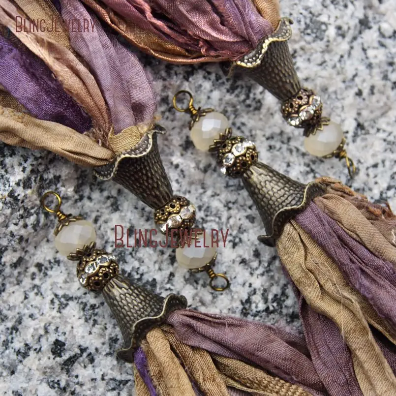 20171213-PM9149- Fallen Leaf Sari Silk Tassel Pendant Antique Bronze