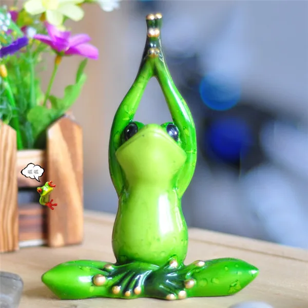 Funny Frog Family Yoga Styles Resin Toys Figures - Lotus Pose