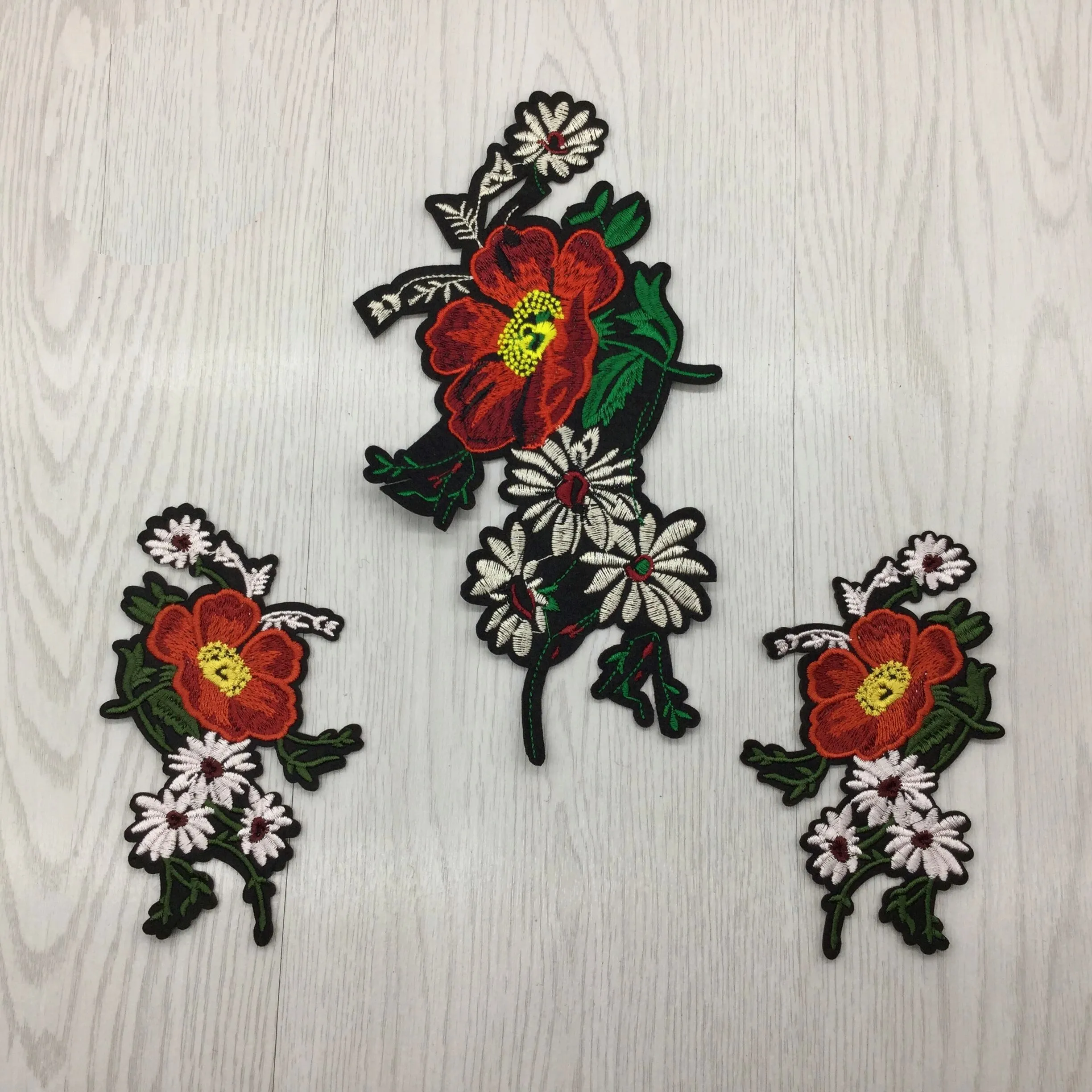 

High quality embroidery applique patches for clothes,3pcs/set /flower parches bordados flower patch parches para la ropa