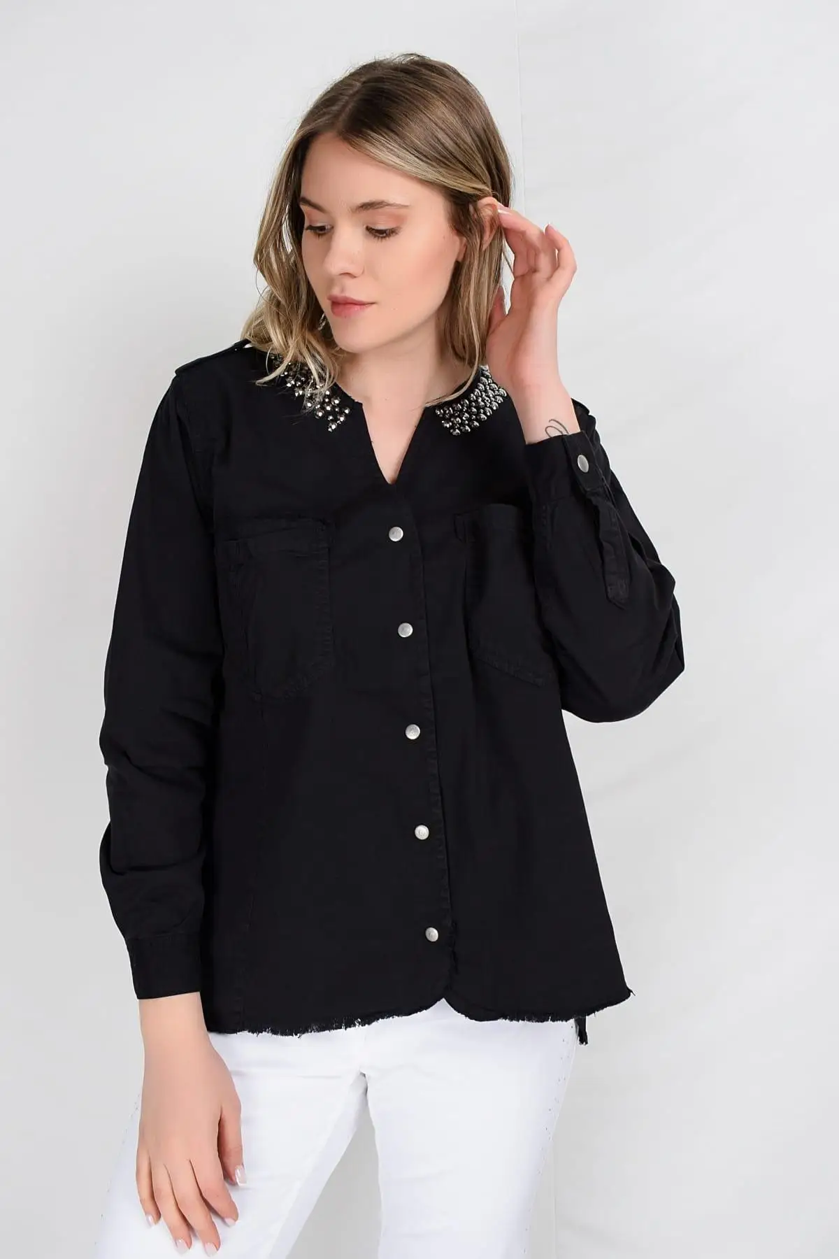 

Big Free Women Black Collar Gemstone Shoulder Epaulette Gabardine Jacket DS19YB032735