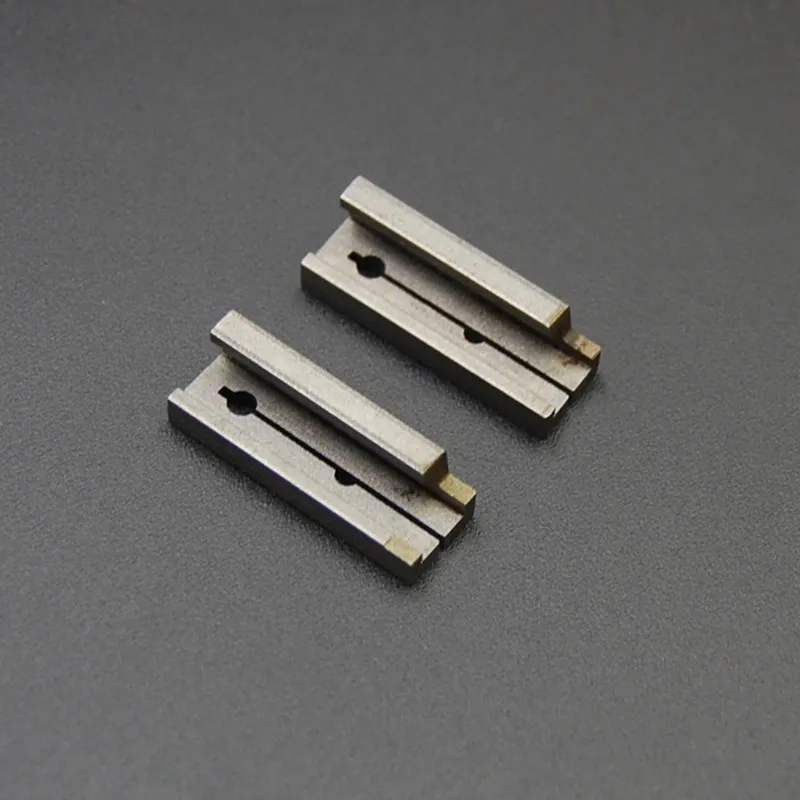 

Focus key duplicating using fixture clamp key machines chuck key cutting machines accessories for Ford Focus blank key cutting