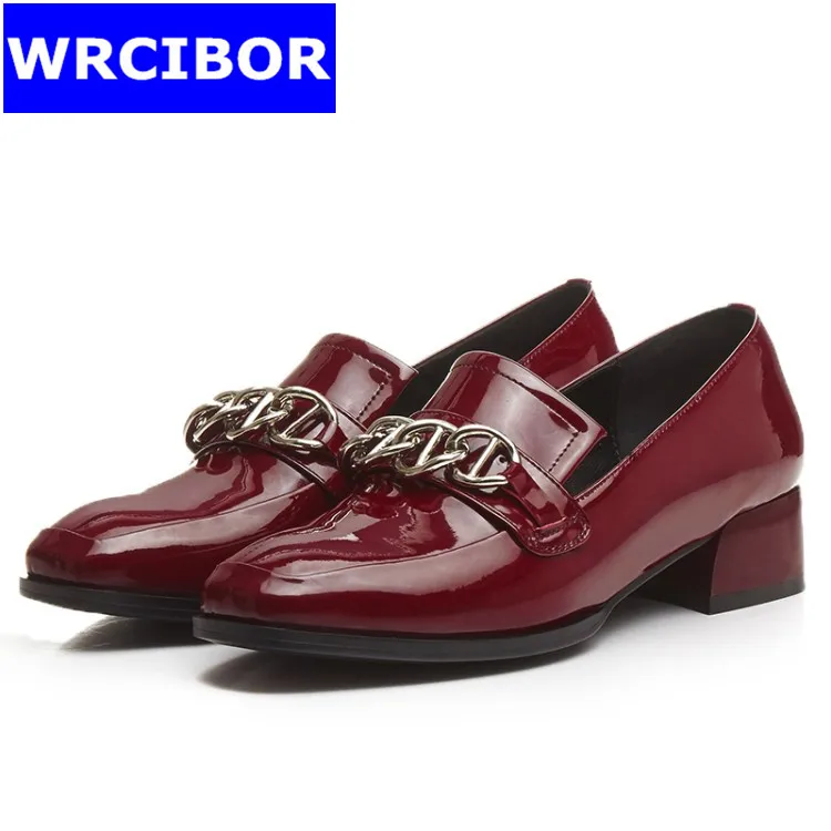 Patent leather Flat Oxford Shoes font b Woman b font Flats 2017 Fashion Chain Decoration Brogue