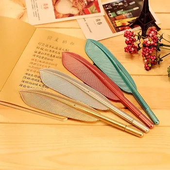 

1PCS Creative Cute Beautiful Feather Pens Gel Pen Writing For School Supplies Stationery Cheap Items Kawaii Pen Stationery Items