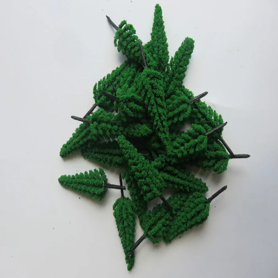 plastic model tree (1)
