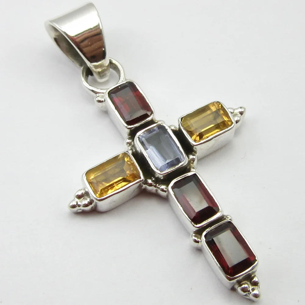 

PURE SILVER Rectangle GARNET, IOLITE, Citrines Bestseller Pendant 1.9