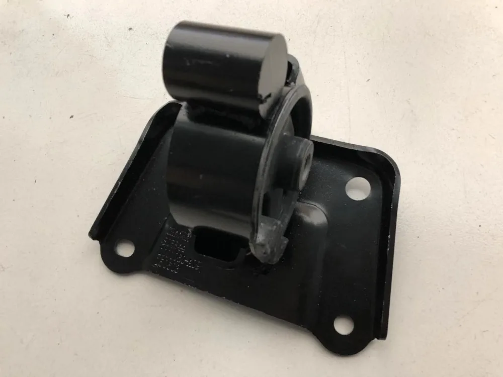 Engine Mounting Bracket For Chinese CHANGAN CS75 1.8T engine Autocar motor part K005-0403 engine mounting bracket