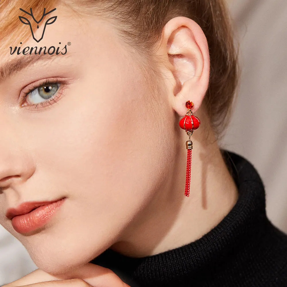 

Viennois Tassel Earrings For Women Rhinestone Red Color Round Lantern Long Drop Earrings Female Party Jewelry 2019