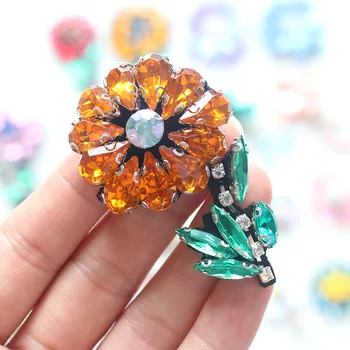 

10pcs Rhinestone Sequined 3D Flower Patches Fabric Parches for Clothing Decorative Diy Sewing On Stickers Apparel Fabric Parches