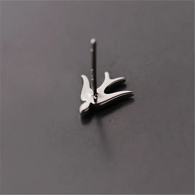 1Pair-lot-Simple-Silver-Plated-Cartoon-Swallow-Stud-Earring-Tiny-Bird-Earrings-Jewelry-Gift-for-Sisters (2)