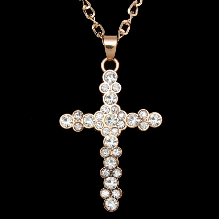 FLOLA Gold Cross Pendant Necklace Fashion Woman Gold Long Chain