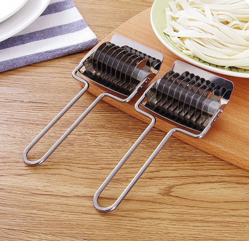 Manual-Stainless-Steel-Section-Non-slip-Handle-Pressing-Machine-Noodle-Cut-Shallot-Roller-Lattice-Cutter-DIY-Pasta-Spaghetti-Maker-KC1688 (9)