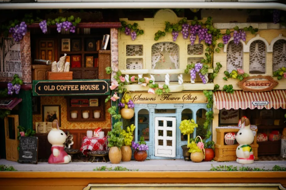 Casas de Boneca wooden puzzle dollhouse miniaturas furniture Roam Around in Winter : Yes