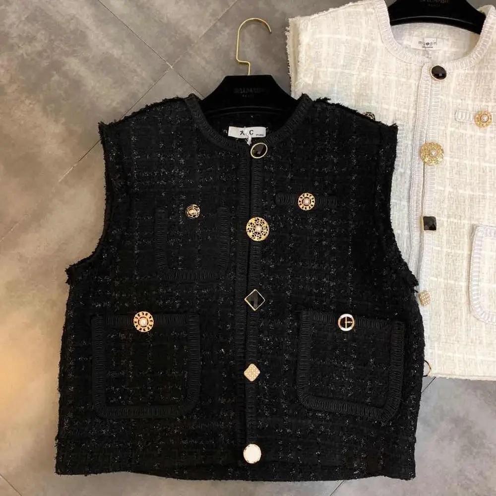 

2019 Spring New Round Neck Sleeveless Pocket Decoration Button Woman Vest