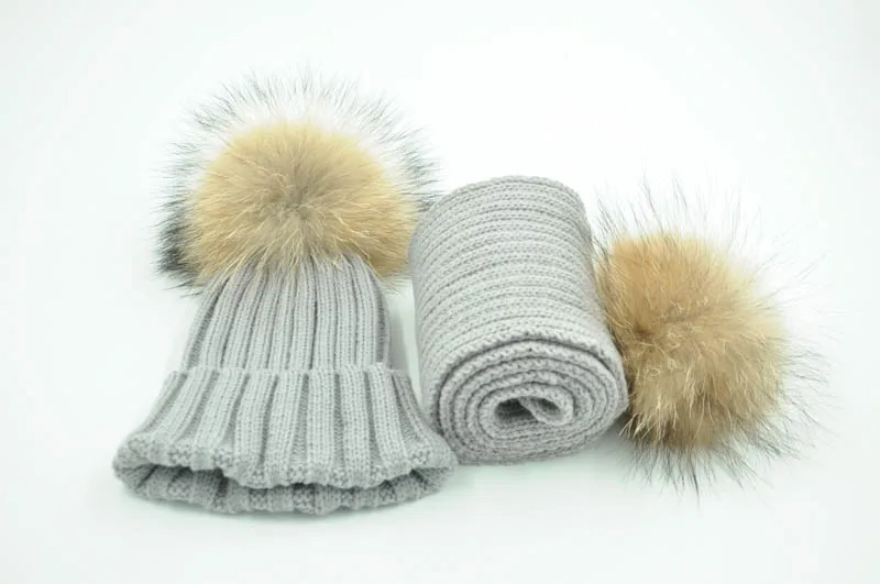 Зимний Детский комплект из шапки и шарфа, теплая плотная эластичная вязаная шапочка для мальчиков и девочек, меховая шапка с помпонами и