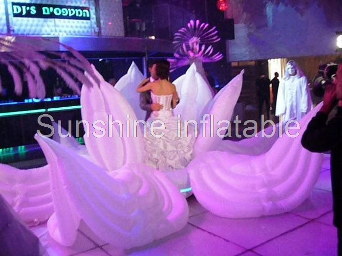 

Customized 4mD giant attractive white inflatable lotus flower with colorful led lights for wedding/event decoration