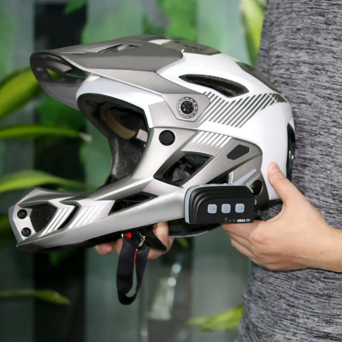 

Wireless Intercom 900m Intercom Interphone Headset Motorcycle Helmet for Scooters Motorcyclist