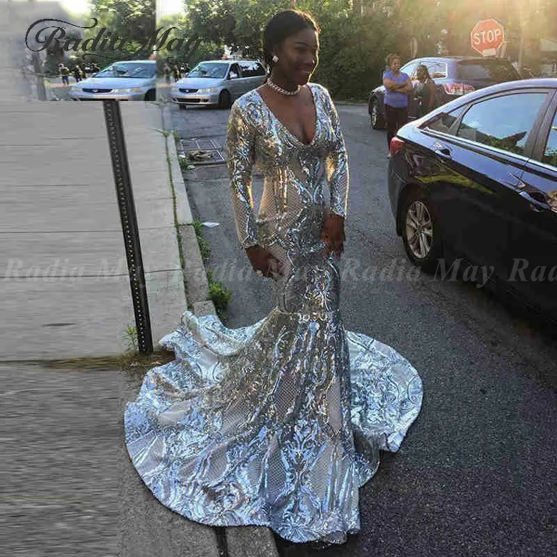 

Sparkly Sequins Silver Mermaid Long Sleeves Prom Dresses for Black Girls V-Neck Plus Size African Formal Gowns Graduation Dress