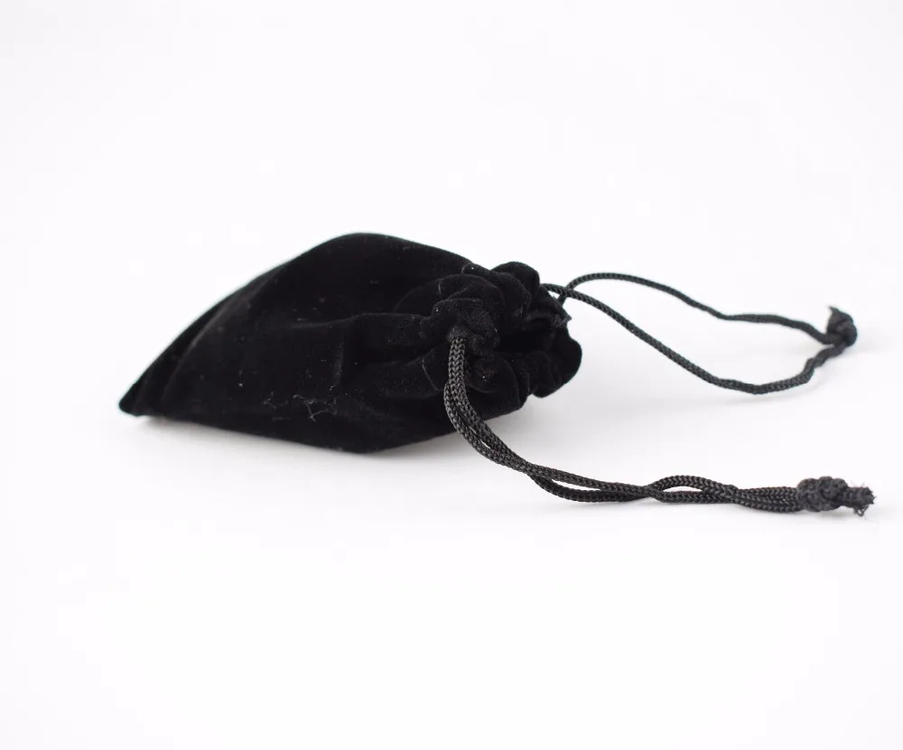 Velvet Pouch (2)