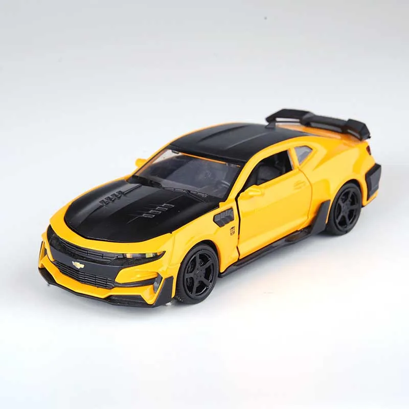 1:32 Chevrolet Camaro литые под давлением модели игрушечных машин, подвесной светильник и звуковые игрушки для детей - Цвет: Цвет: желтый