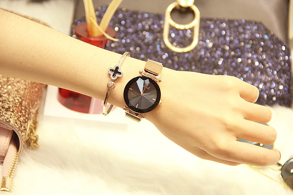 

Women watches Genuine women's watches Korean version of simple quartz magnet mesh with waterproof wrist watch trendy Watch