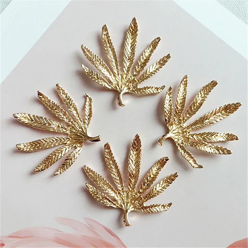 

10 PCS 38*39mm Vintage Metal Alloy KC Gold Leaves Pendant Charm For Jewelry Making