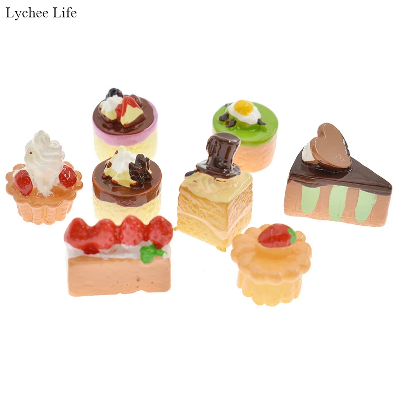 

Lychee Life 8PCS Resin Kitchen Bakery Food Cake Dollhouse Miniature For Birthday Party Wedding Kids Toy
