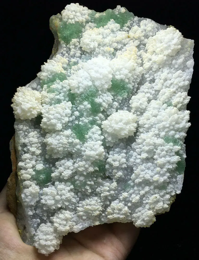 

777g Natural perfect fluorite Mineral Specimen wireless routers