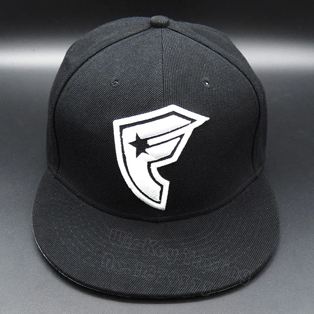 famous stars and straps snapback