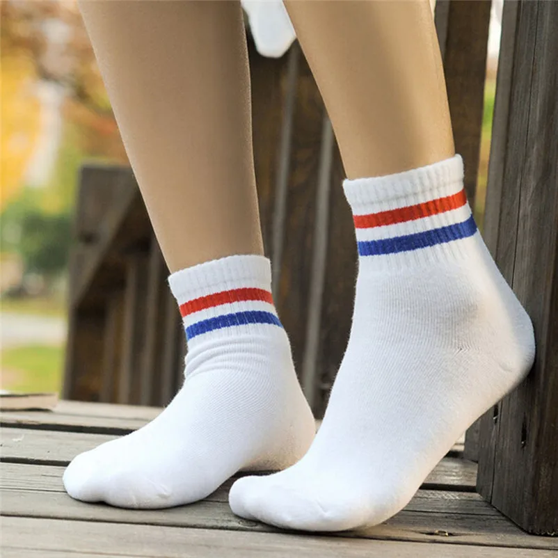  outdoor sports socks Hip Hop Unisex Couple Creative Harajuku Letter Cotton Skateboard Sock Comfortable Socks #4O09 (4)