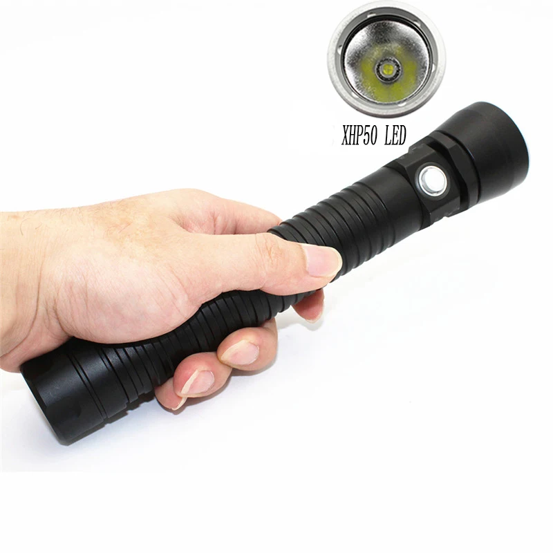 

Tactical Diving Flashlight XHP50 2500LM LED Underwater Scuba Light Waterproof Spearfishing Torch with Power Indicator