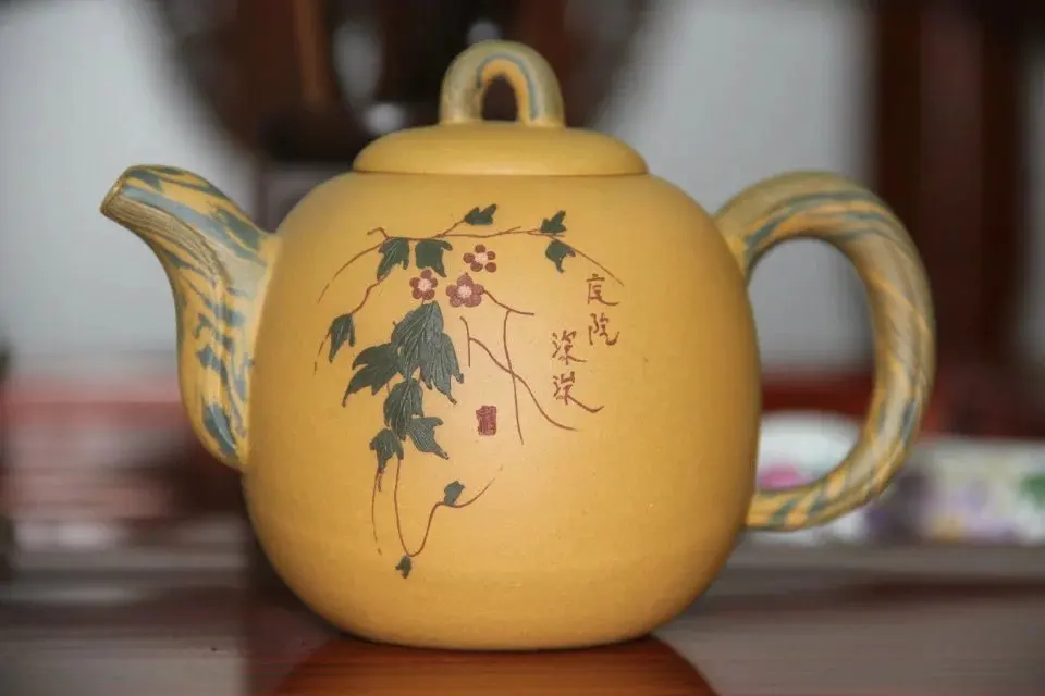 The real yixing teapot purple clay teapot Undressed ore mud masters