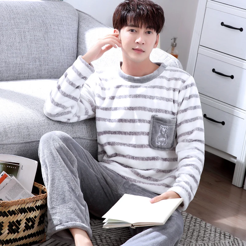 New Flanne Men Pajamas l Coral Fleece Sleepwear Big Size Pijamas Men Homewear Warm Nightgowns Plaid Stripped Sleep Lounge