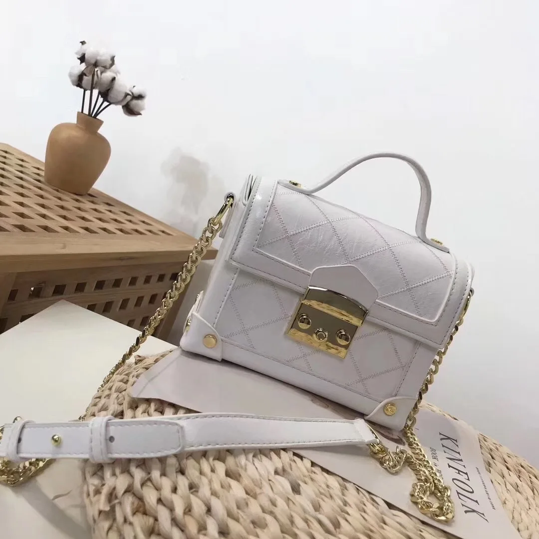 

JIULIN2019 Summer new lady leather handbag Korean version of metal chain slant span bag