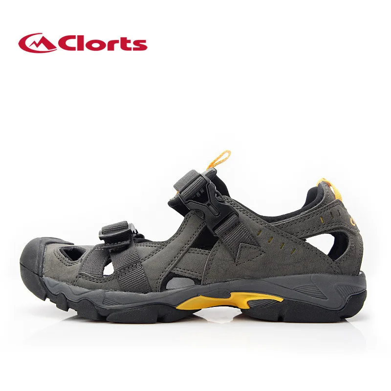 

Clorts Aqua Shoes Men Summer Beach Shoes PU Leather Water Shoes Men's Water Shoes Brand Sneakers For Men Sport Sandals Plus Size